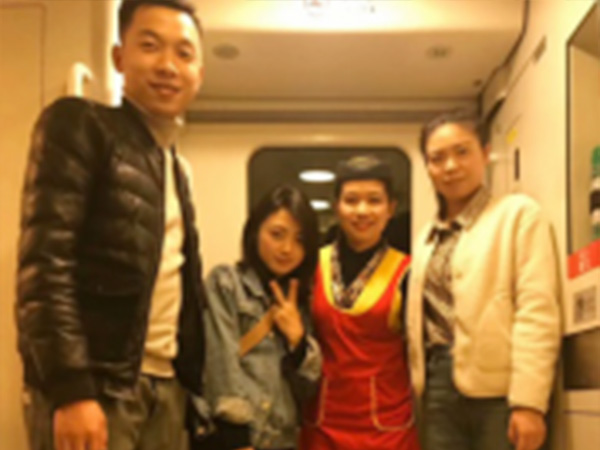 美途高鐵學員上崗 (7)